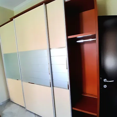 An-nisa Apartment *
